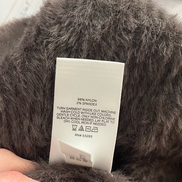 NWT EXPRESS Fuzzy Cropped Tank - Picture 10 of 11